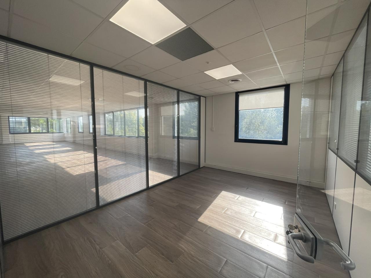 Bureau Aix-en-Provence 691m² Location bureau Aix-en-Provence Bouches-du-Rhône OLBUR2315721 13